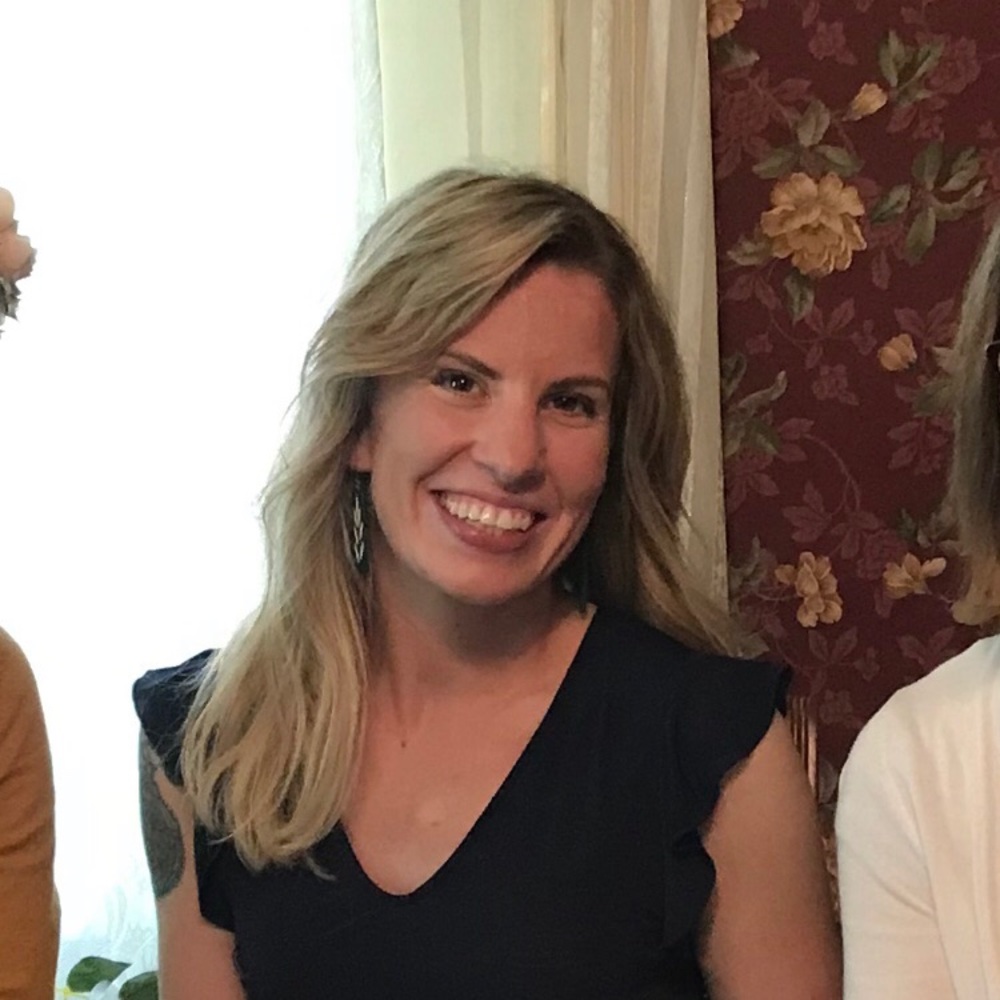 Meet your Posher, Caroline